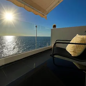 https://at-the-oceans-edge.in-canary-islands.com